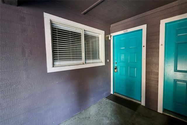 1840 Burton DR 120, Austin, TX 78741