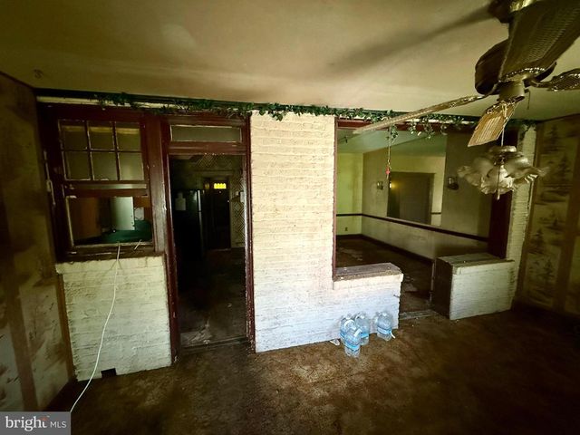 415 FARRAGUT ST NW, Washington, DC 20011