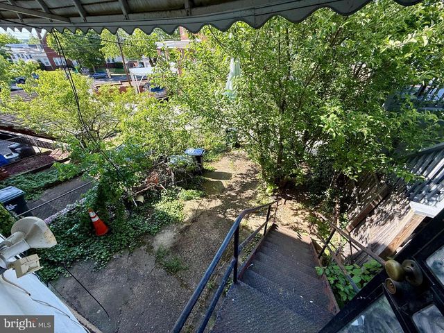 415 FARRAGUT ST NW, Washington, DC 20011