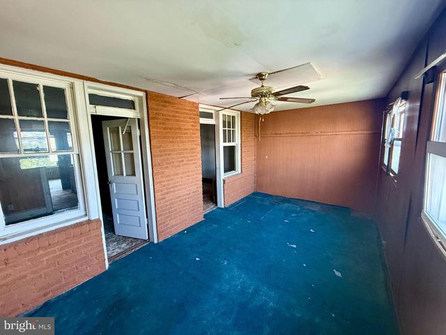 415 FARRAGUT ST NW, Washington, DC 20011