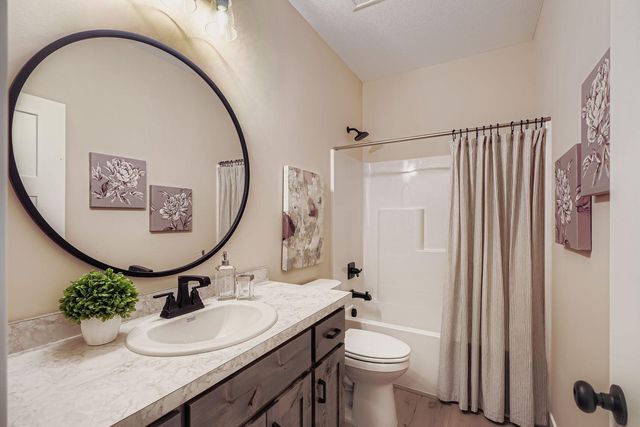 6334 Goodwin Lane, Wyoming, MN 55092