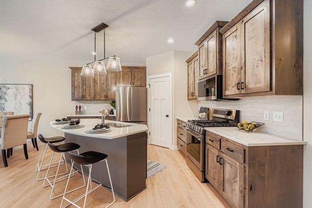 6334 Goodwin Lane, Wyoming, MN 55092