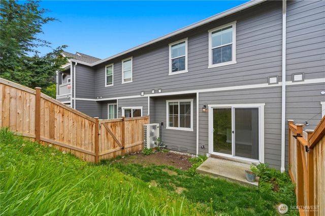 8405 Gilman Way, Arlington, WA 98223