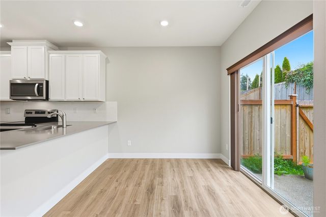 8405 Gilman Way, Arlington, WA 98223