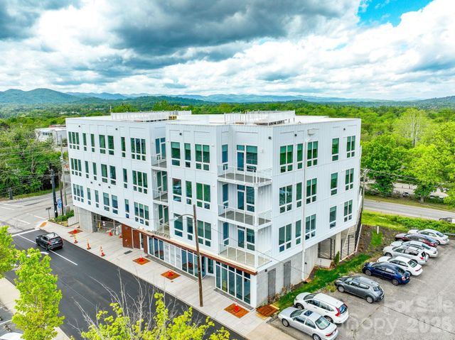 123 Haywood Street 204, Asheville, NC 28801