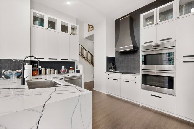 2323 N Houston Street 704, Dallas, TX 75219