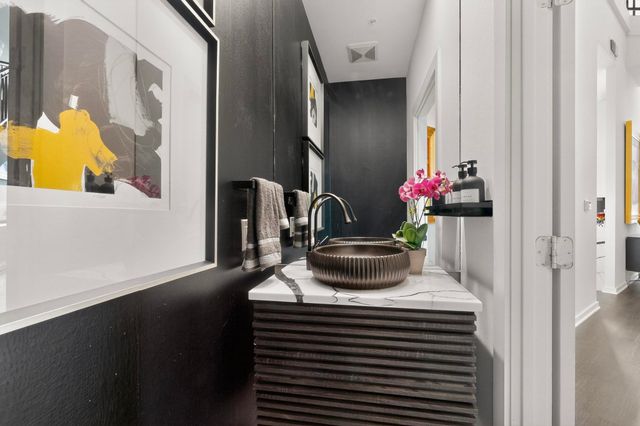 2323 N Houston Street 704, Dallas, TX 75219