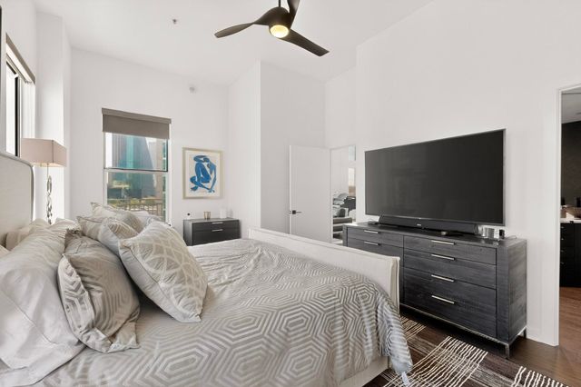 2323 N Houston Street 704, Dallas, TX 75219