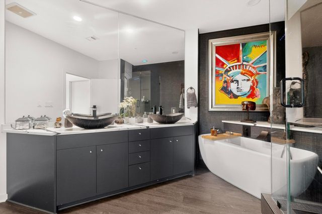 2323 N Houston Street 704, Dallas, TX 75219