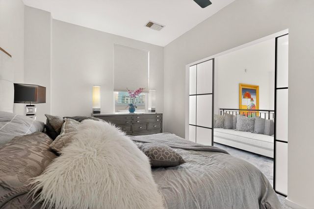 2323 N Houston Street 704, Dallas, TX 75219