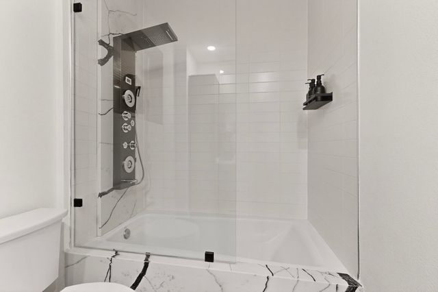 2323 N Houston Street 704, Dallas, TX 75219