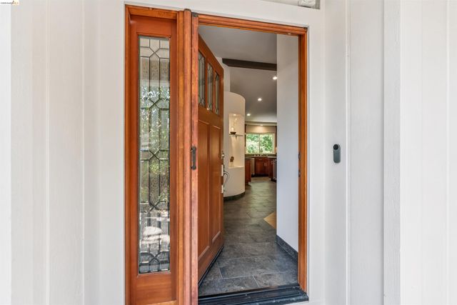 1035 N Thompson Rd, Lafayette, CA 94549