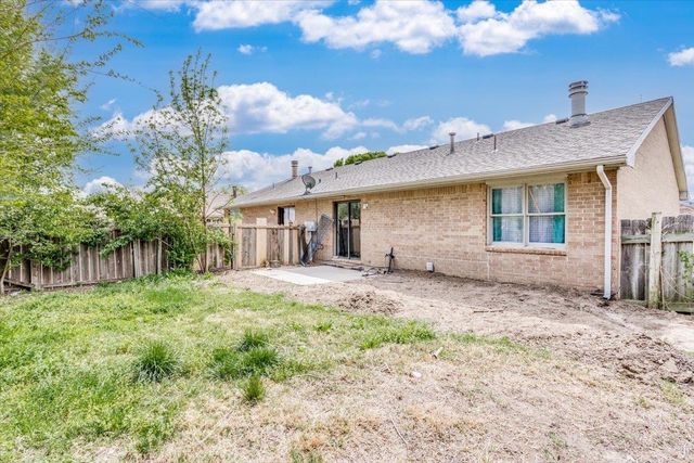 7510 E 17th St, Wichita, KS 67206