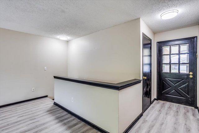 7510 E 17th St, Wichita, KS 67206