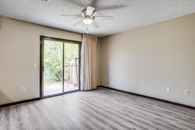 7510 E 17th St, Wichita, KS 67206