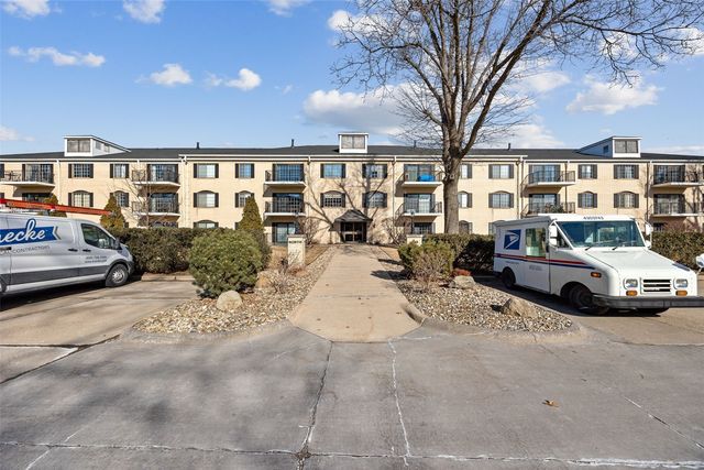 130 Thompson Drive SE 214, Cedar Rapids, IA 52402