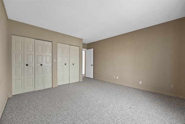 130 Thompson Drive SE 214, Cedar Rapids, IA 52402