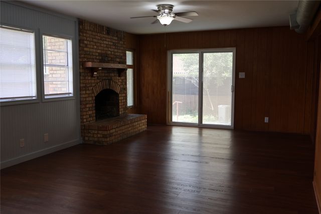 2516 Norfleet Street, Sansom Park, TX 76114