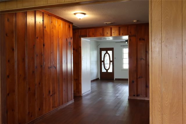 2516 Norfleet Street, Sansom Park, TX 76114