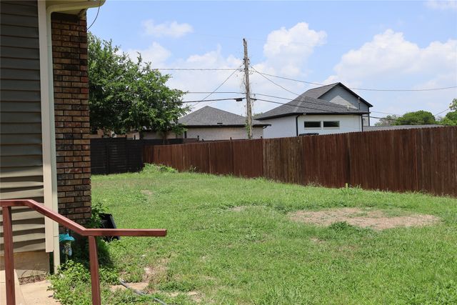 2516 Norfleet Street, Sansom Park, TX 76114