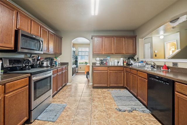 727 Lentisco Drive, Lancaster, TX 75146