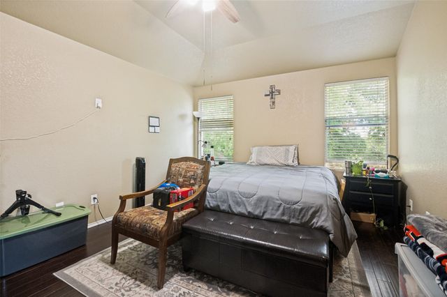 727 Lentisco Drive, Lancaster, TX 75146