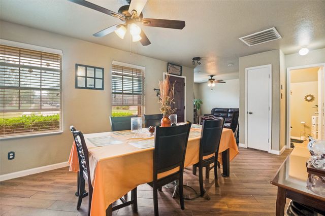727 Lentisco Drive, Lancaster, TX 75146