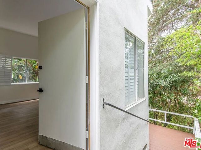 2819 Pacific View Trail 1&2, Los Angeles, CA 90068