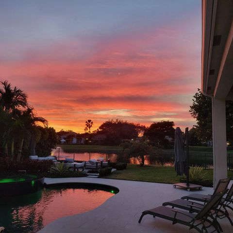21 Somerset Drive, Palm Beach Gardens, FL 33418