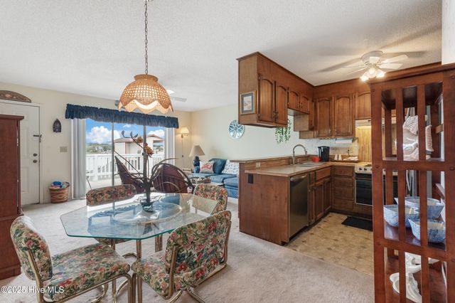 1008 Canal Drive 3a, Carolina Beach, NC 28428