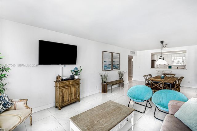 19370 Collins Avenue 1612, Sunny Isles Beach, FL 33160