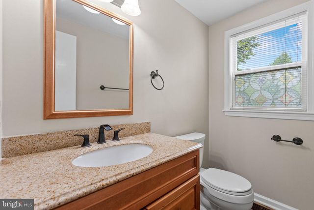 8475 SAINT ANDREWS DR, Chesapeake Beach, MD 20732