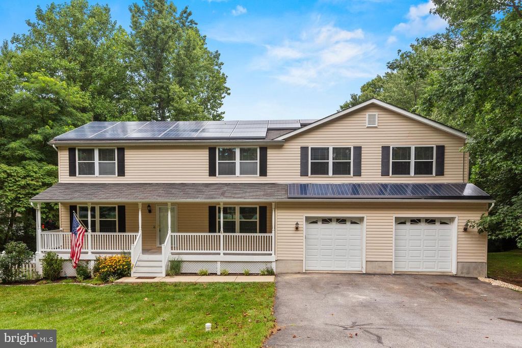 8475 SAINT ANDREWS DR, Chesapeake Beach, MD 20732