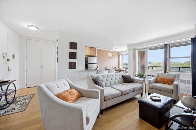 400 Cozine Avenue 5E, Brooklyn, NY 11207