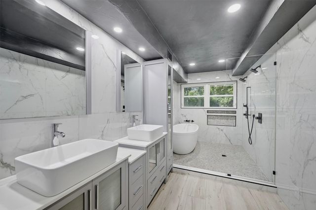 420 Kiowa Drive W, Gainesville, TX 76240