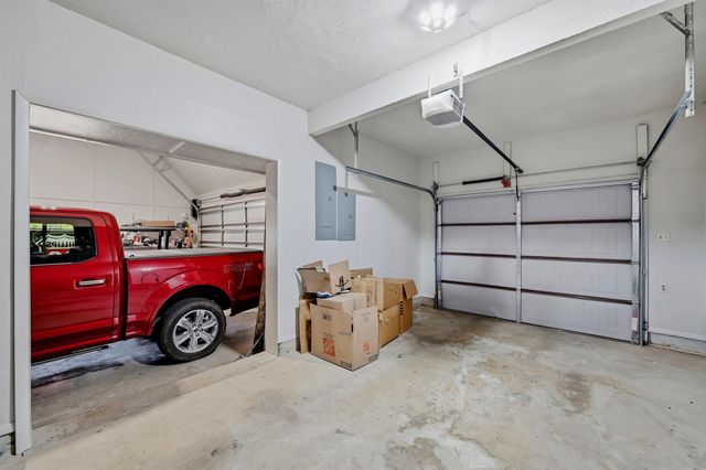 420 Kiowa Drive W, Gainesville, TX 76240