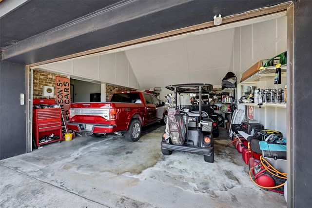 420 Kiowa Drive W, Gainesville, TX 76240