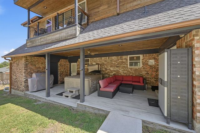 420 Kiowa Drive W, Gainesville, TX 76240