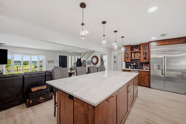 420 Kiowa Drive W, Gainesville, TX 76240