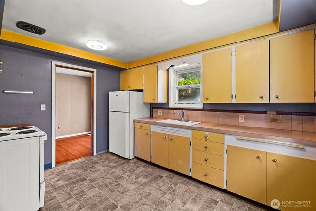 704 Weir Street SE, Olympia, WA 98501