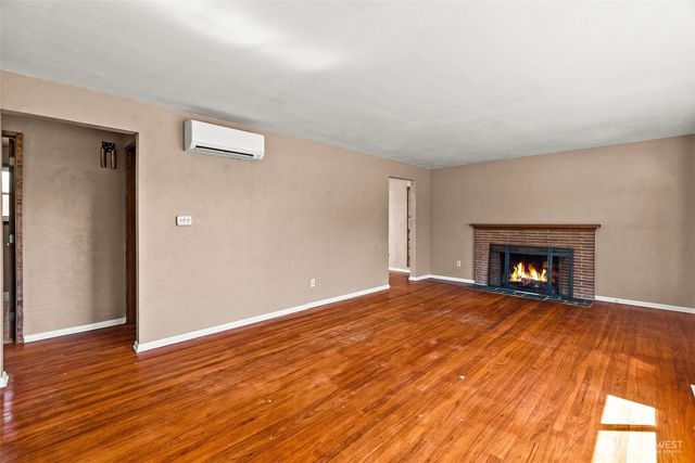 704 Weir Street SE, Olympia, WA 98501