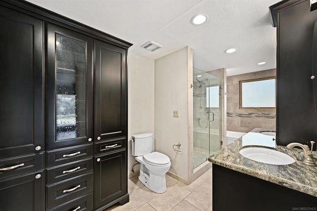 9219 Inverness Rd., Santee, CA 92071