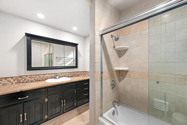 9219 Inverness Rd., Santee, CA 92071