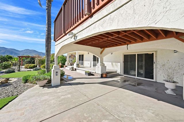 9219 Inverness Rd., Santee, CA 92071