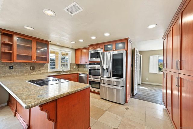 9219 Inverness Rd., Santee, CA 92071