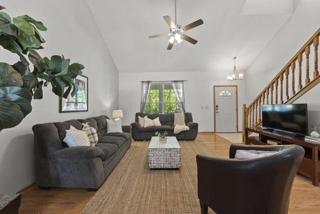 2181 Dry Ridge Court, Grove City, OH 43123
