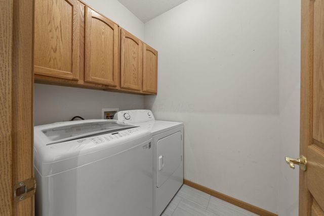 2181 Dry Ridge Court, Grove City, OH 43123