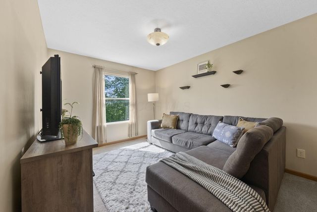 2181 Dry Ridge Court, Grove City, OH 43123