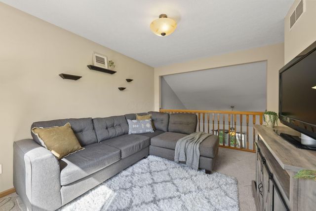 2181 Dry Ridge Court, Grove City, OH 43123