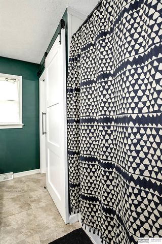 4724 S 150th Street, Omaha, NE 68137